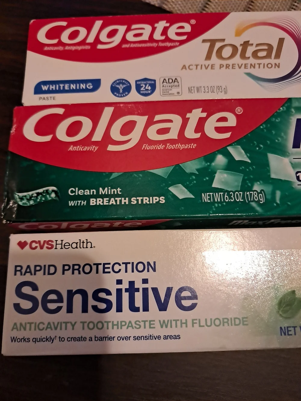 Colgate Total & Colgate Clean Mint Toothpaste Duo - Red, Green, White